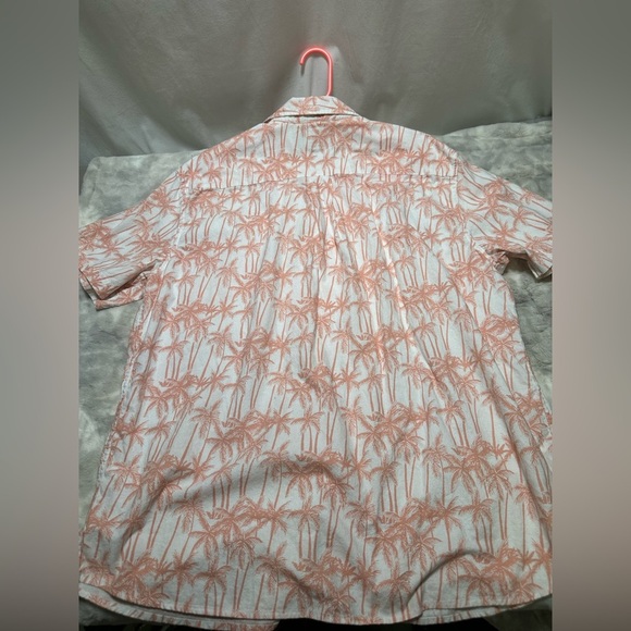 Even Tide XL Coral Palm Tree Button Up T Shirt - Picture 2 of 2